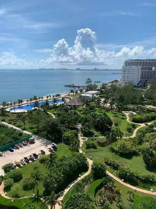 Hermoso Penthouse En Cancun Con Vista Al Mar 0*,